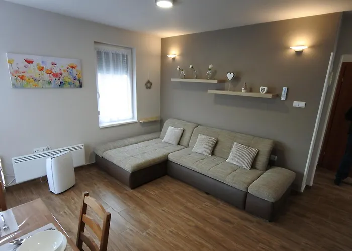 Apartament Liliom
