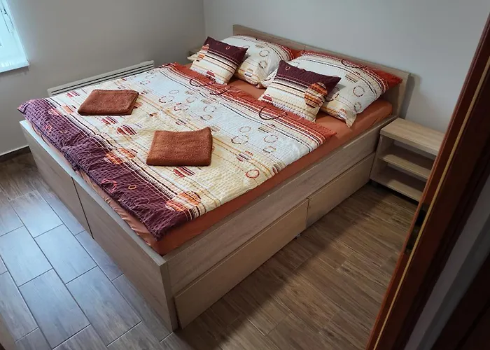 Liliom Apartament Dombóvár